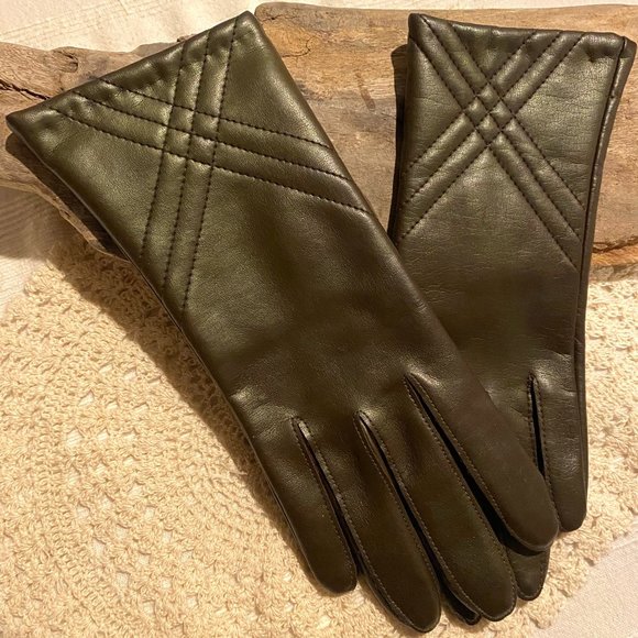 Vintage Chocolate Brown Vinyl Weather Gloves - Picture 1 of 6